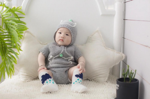 河池11个月宝宝